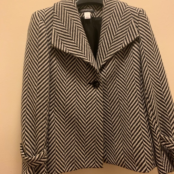 Jacket/ Blazer Gently used - Picture 7 of 7